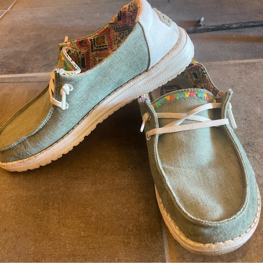 Hey Dude Shoes: Wendy Boho, Green Size 5